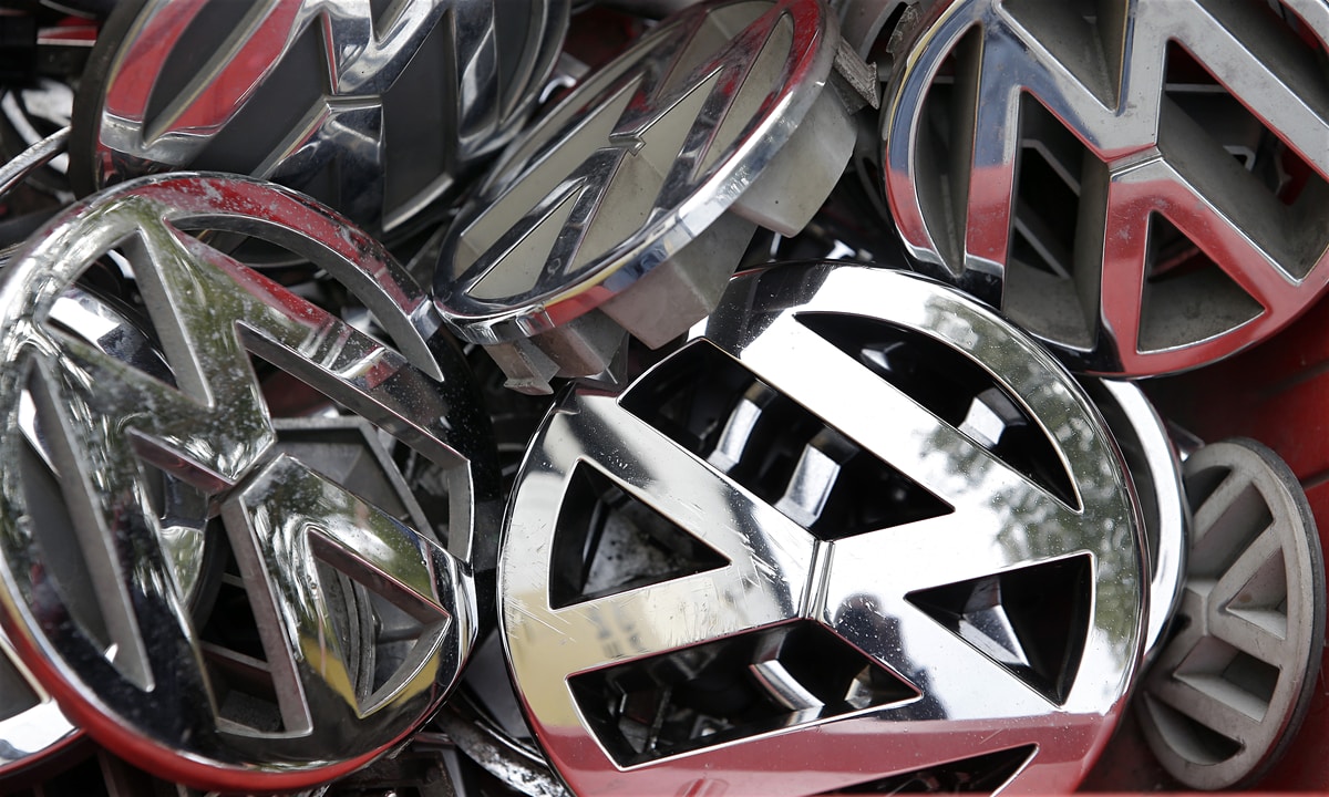 Thumbnail for Volkswagen scandal: Germany counts cost of crisis after CEO quits - live